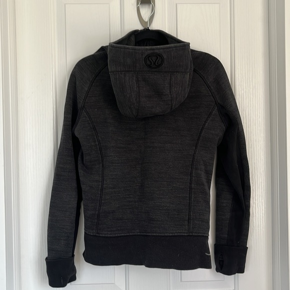 Small Lulu zip up hoodie - Picture 2 of 3